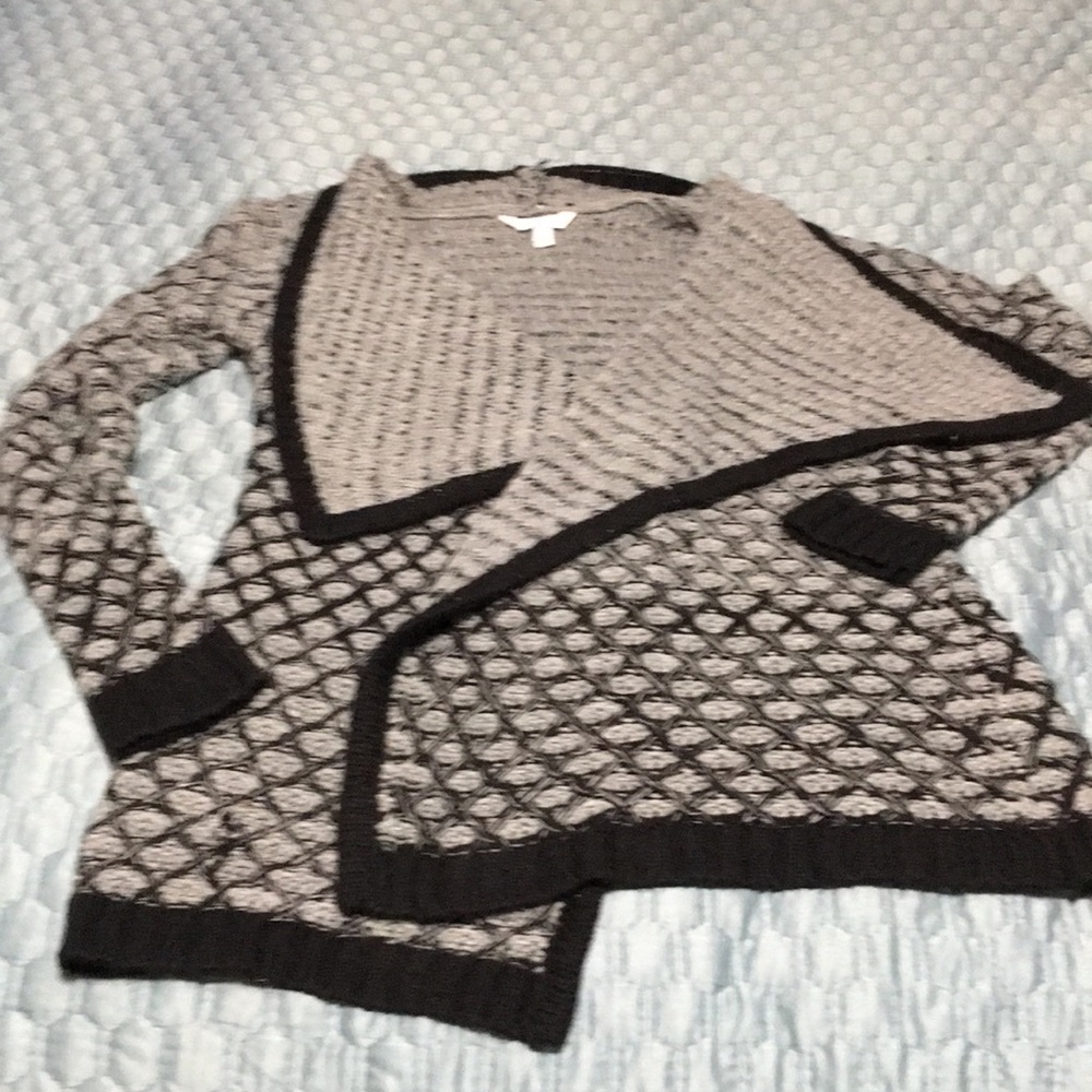 This black and gray sweater is perfect for Fall! Very warm and looks good .:)